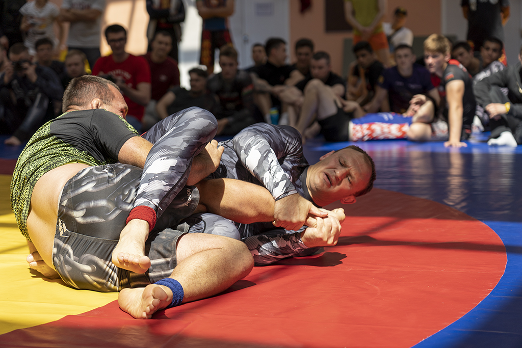 Грэпплингу ADCC